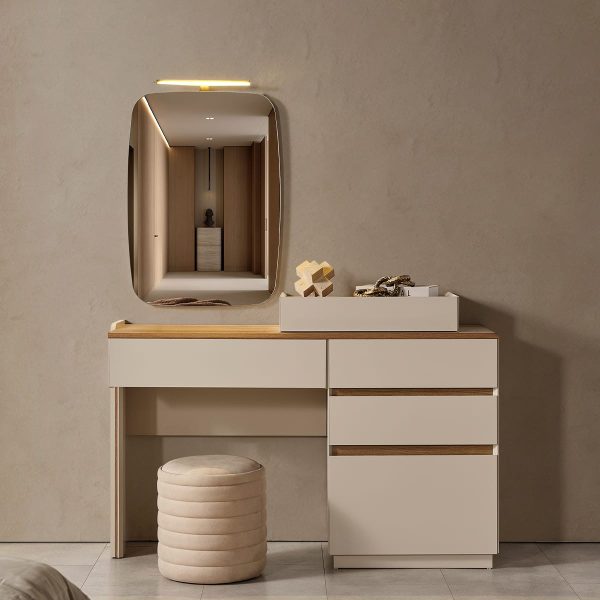 Melissa Şifonyer ve Aynası