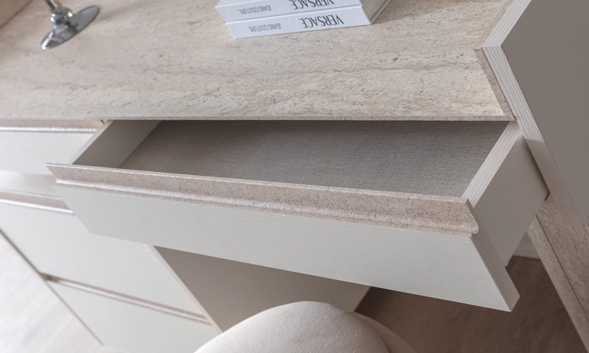 Igor Giyinme Odası - Görsel 19